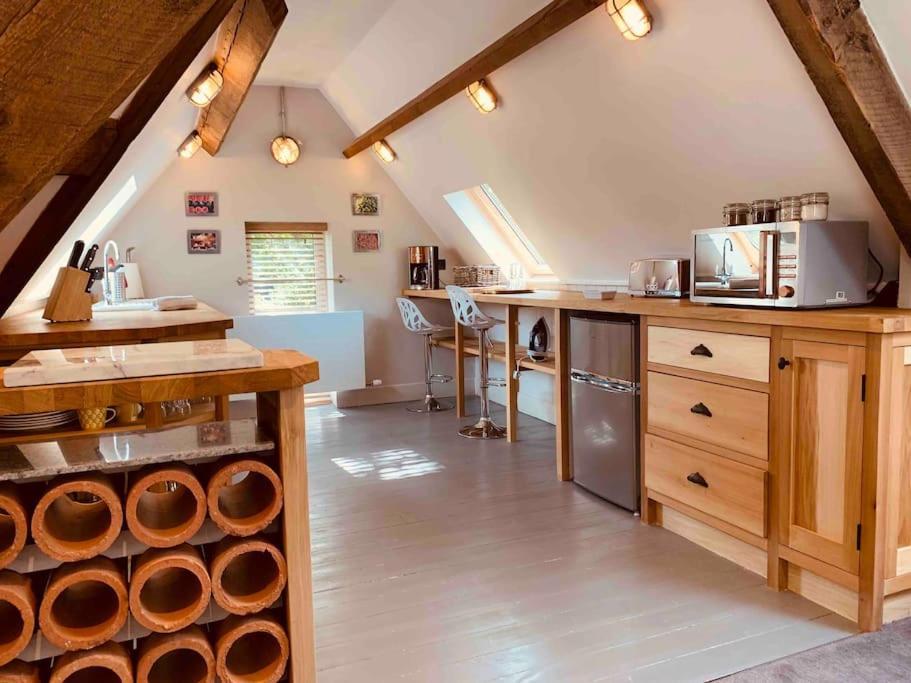 Luxury Penthouse, In The Heart Of Uppermill,