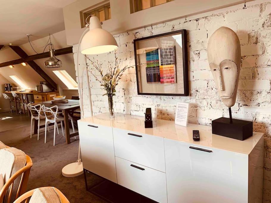 Appartamento Luxury Penthouse, In The Heart Of Uppermill,